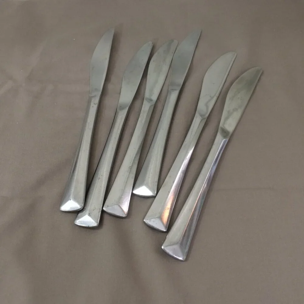 Reed & Barton 6 Dinner Knives Rebacraft Crest Korea Stainless Steel 7 ½”